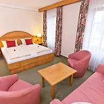 Akzent Krone 3* Helmstadt