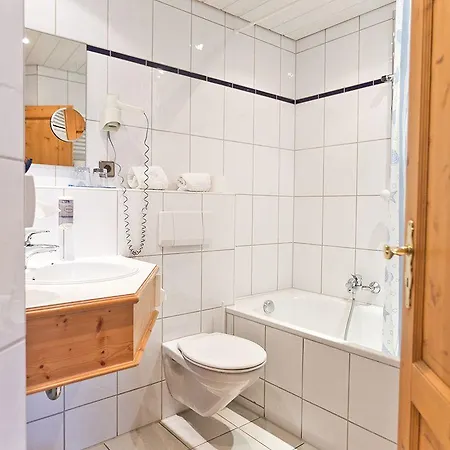 Akzent Krone Hotel Helmstadt