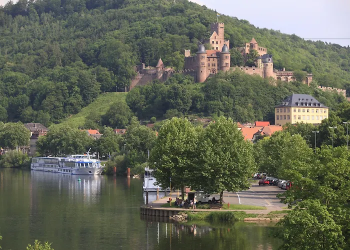 Akzent Krone 3* Helmstadt