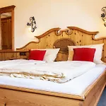 Akzent Krone Hotel Helmstadt
