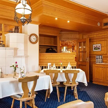 Akzent Krone Hotel Helmstadt