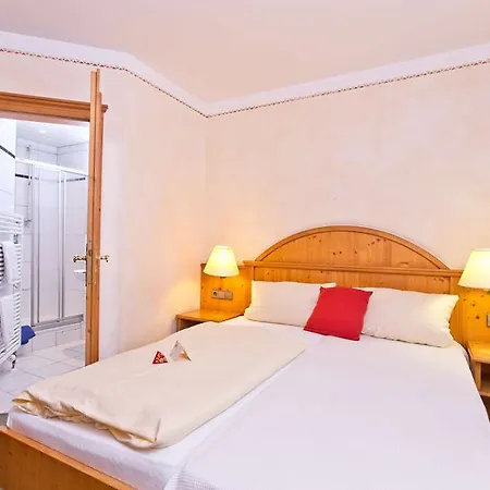 Akzent Krone Hotel Helmstadt