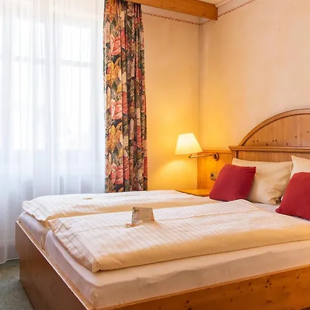 Akzent Krone Hotel Helmstadt