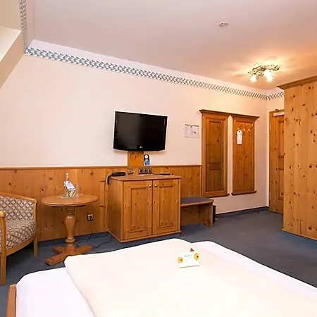 Hotel Akzent Krone Helmstadt