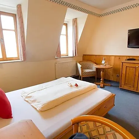 Akzent Krone Hotel Helmstadt