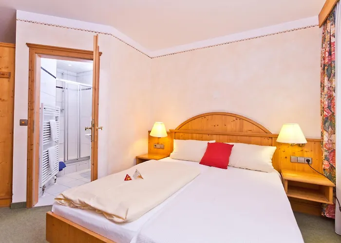 Akzent Krone Hotell Helmstadt